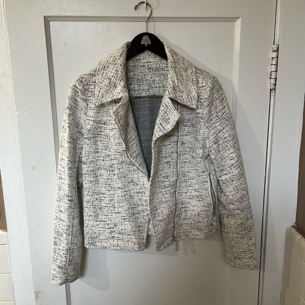 Stylish Women's Tweed Jacket